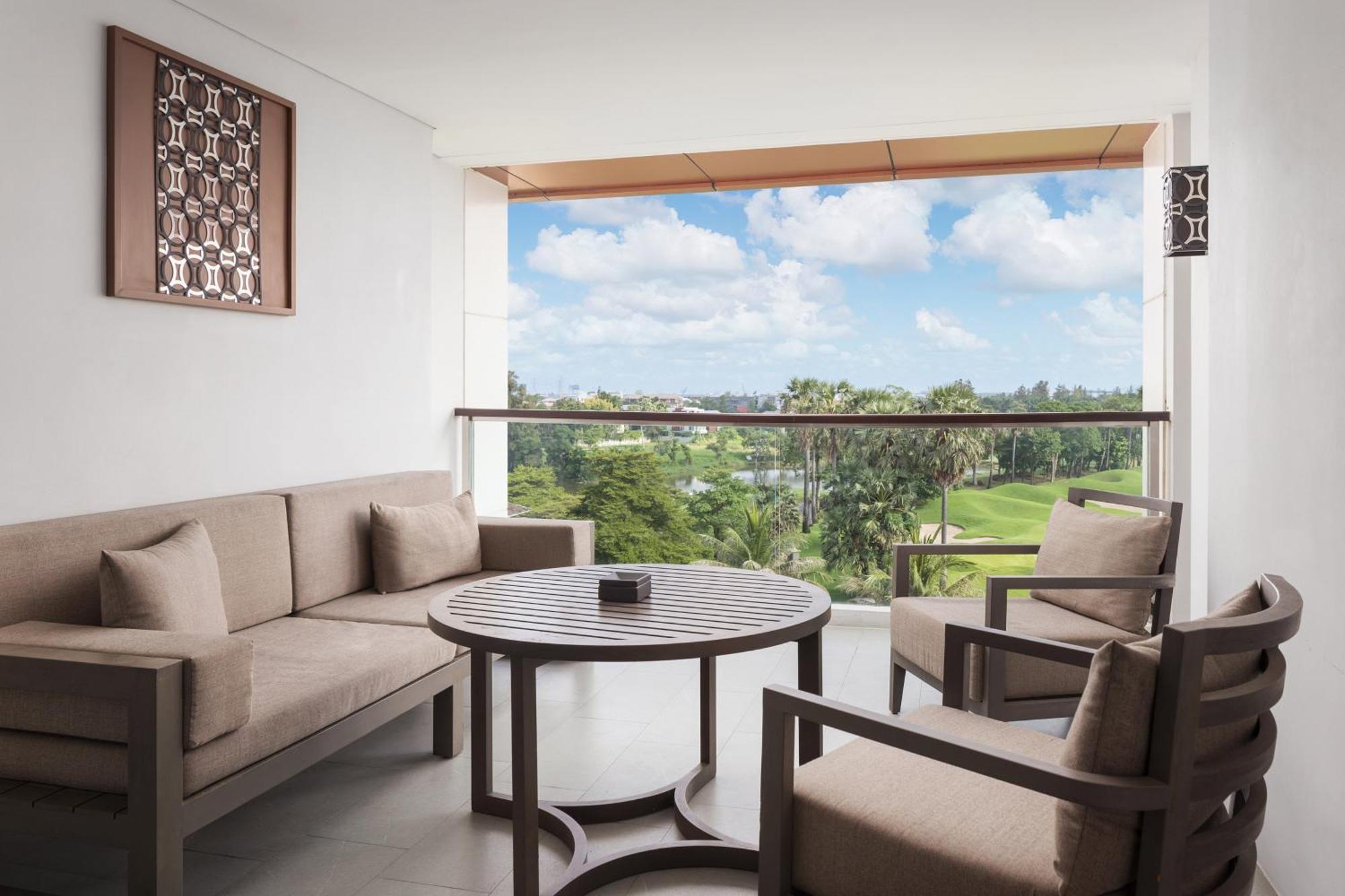 Le Meridien Suvarnabhumi, Golf And בנגקוק