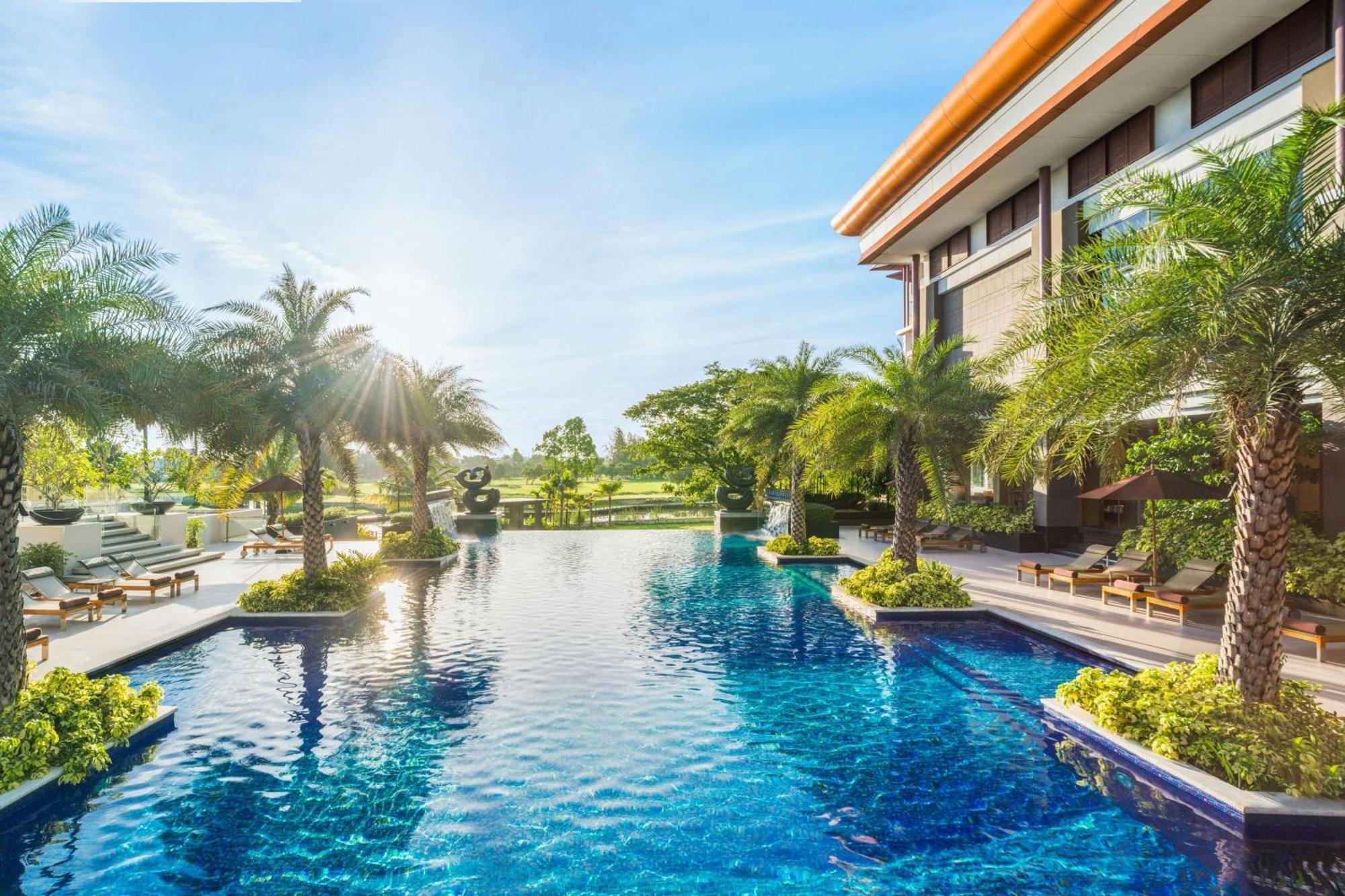 אתר נופש Le Meridien Suvarnabhumi, Golf And 5*